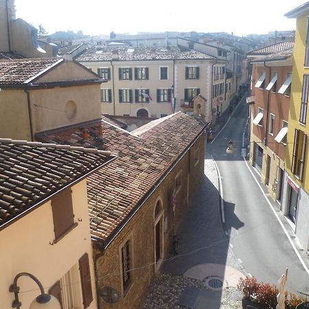 Hotel Moniga Desenzano del Garda Exterior foto