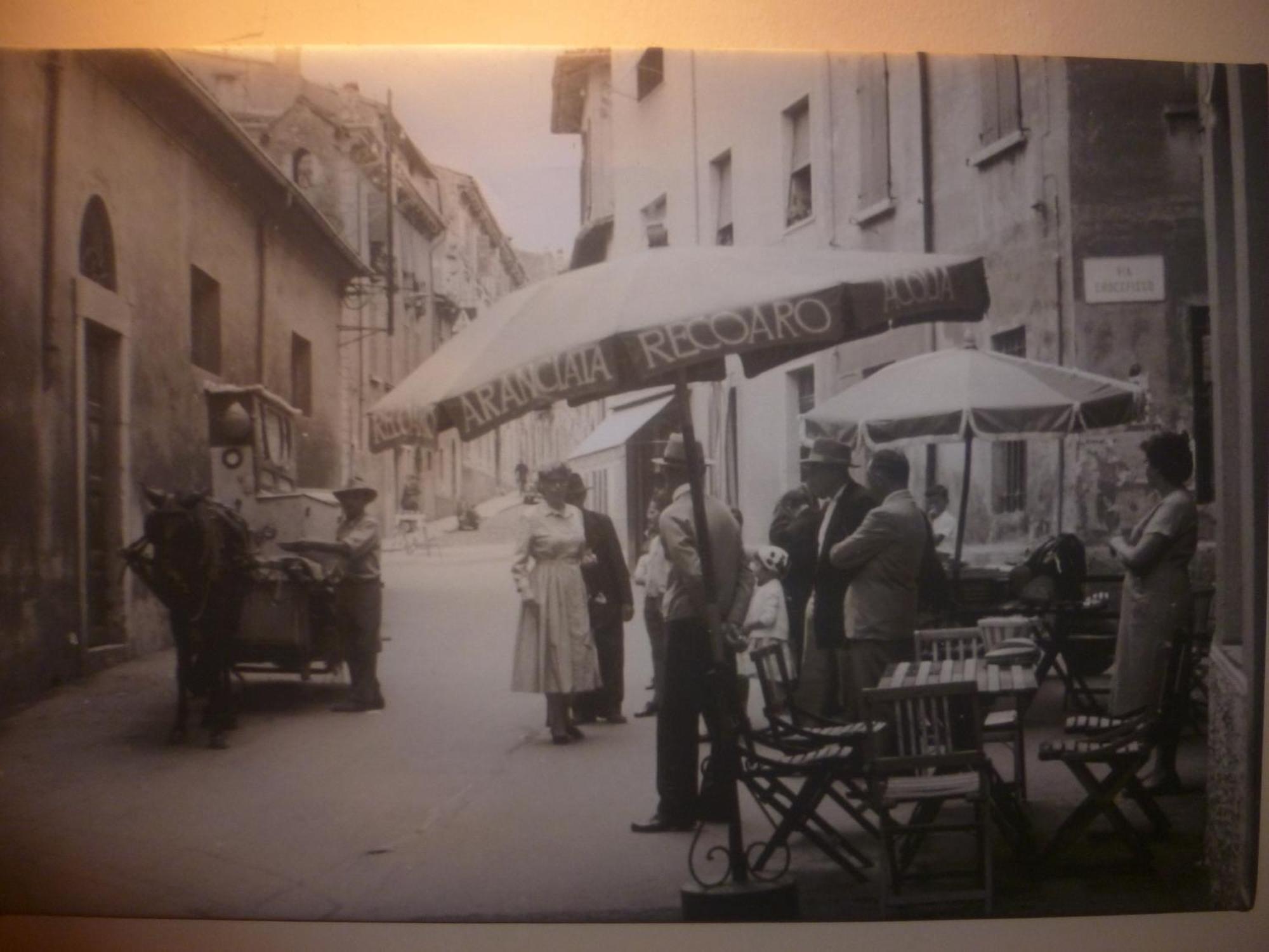 Hotel Moniga Desenzano del Garda Exterior foto