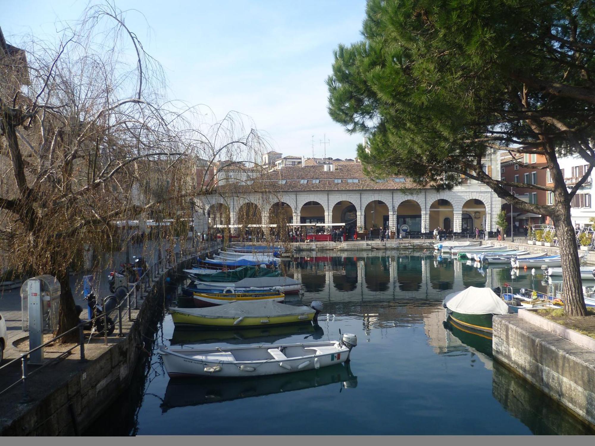 Hotel Moniga Desenzano del Garda Exterior foto