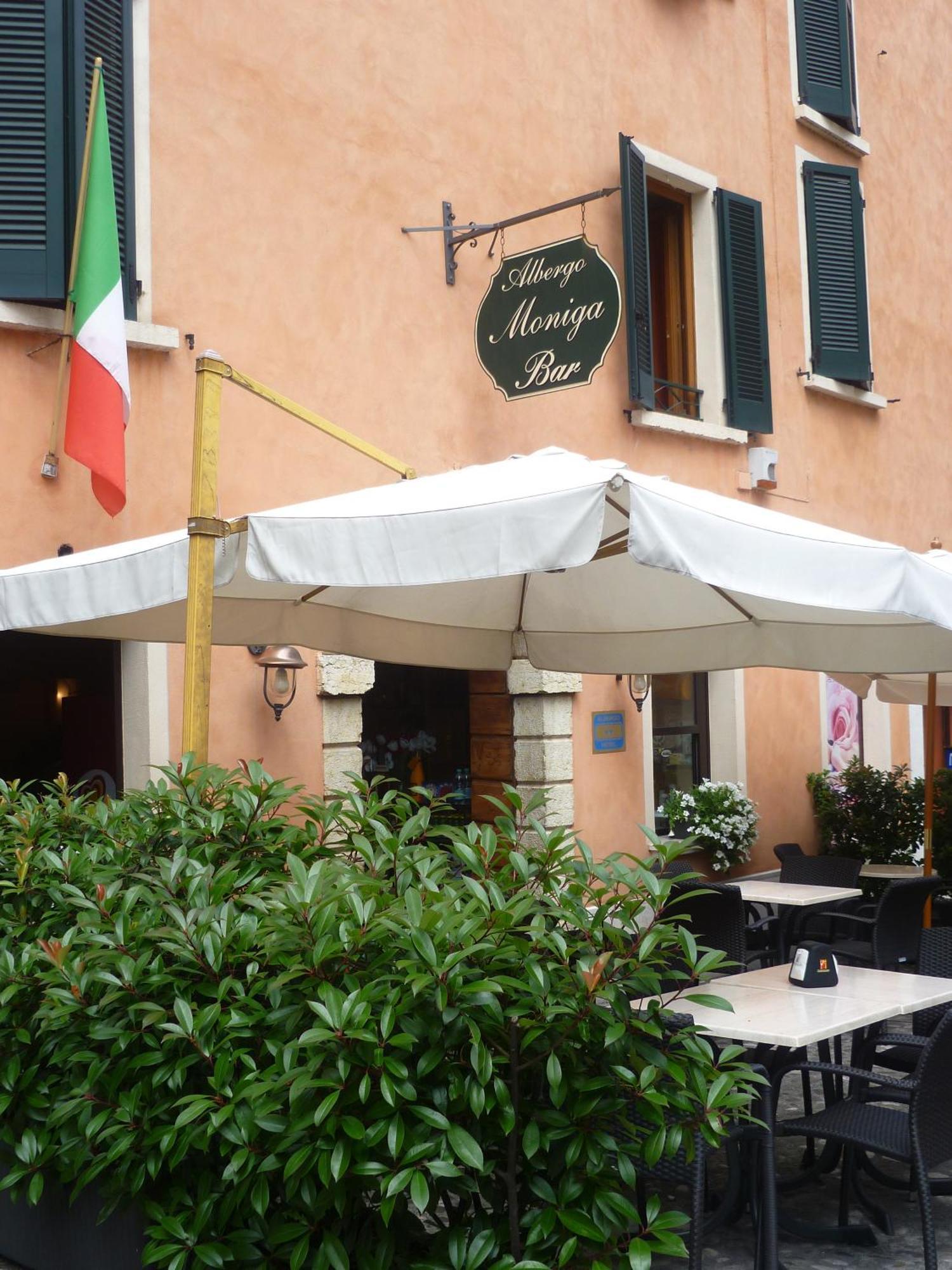 Hotel Moniga Desenzano del Garda Exterior foto